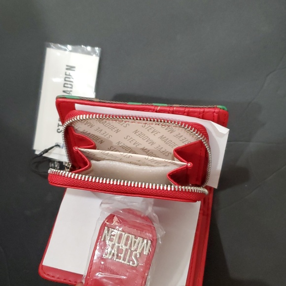 Steve Madden brown plaid checkered look and cherry print bglory red snap wallet - Picture 5 of 12